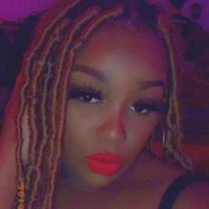 Meet your Posher, Curlena